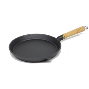 OUTBOUND 8" Round Cast Iron Frypan with Wooden Handle